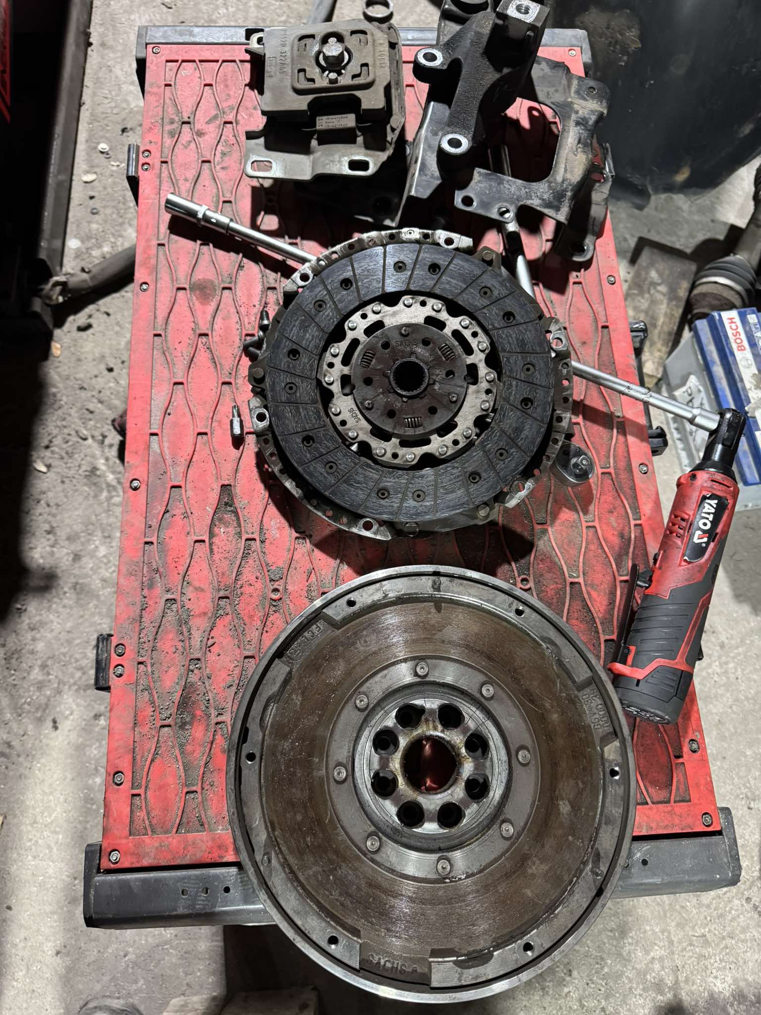 Volvo v50 mechanik samochodowy Wieruszów Szwagry Garage