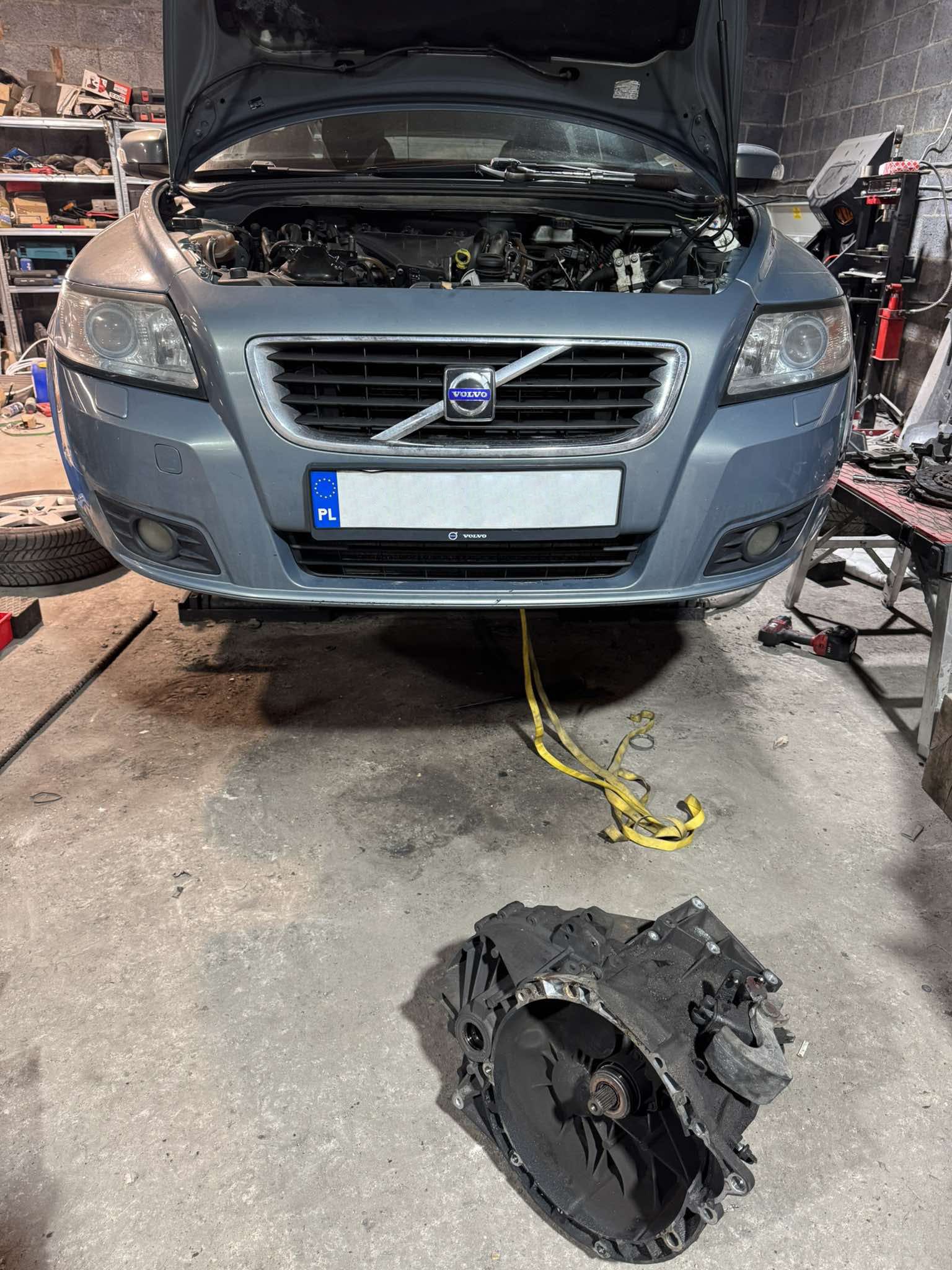 Volvo v50 mechanik samochodowy Wieruszów Szwagry Garage